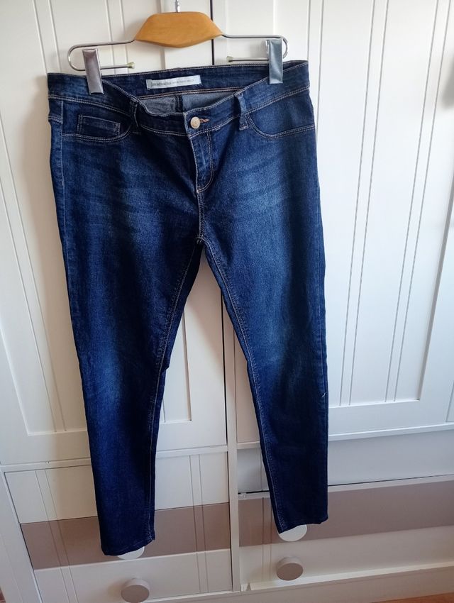 Vaqueros Stradivarius mujer talla 38