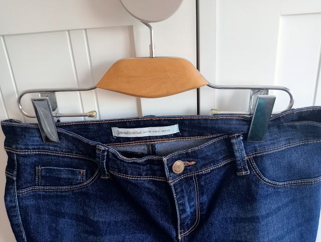 Vaqueros Stradivarius mujer talla 38