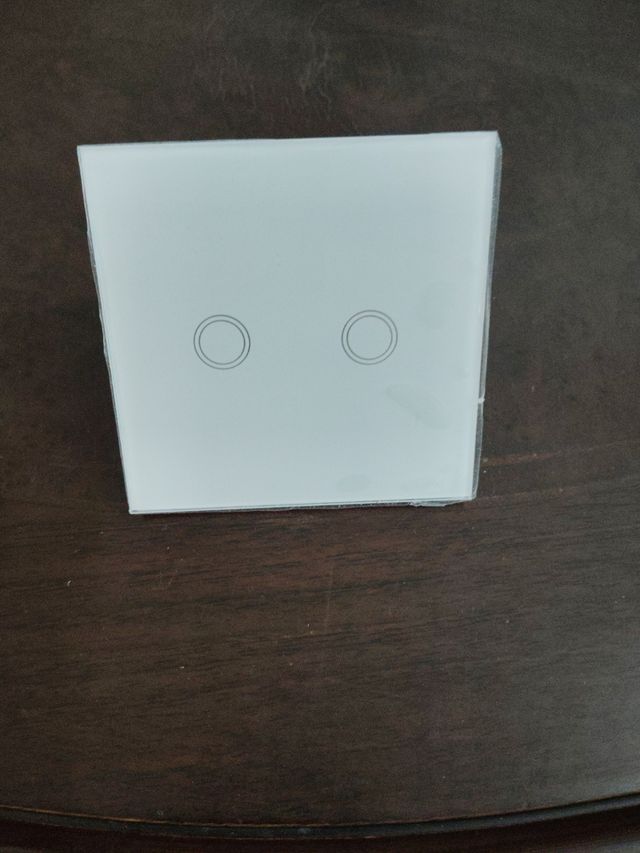 Interruptor táctil inteligente