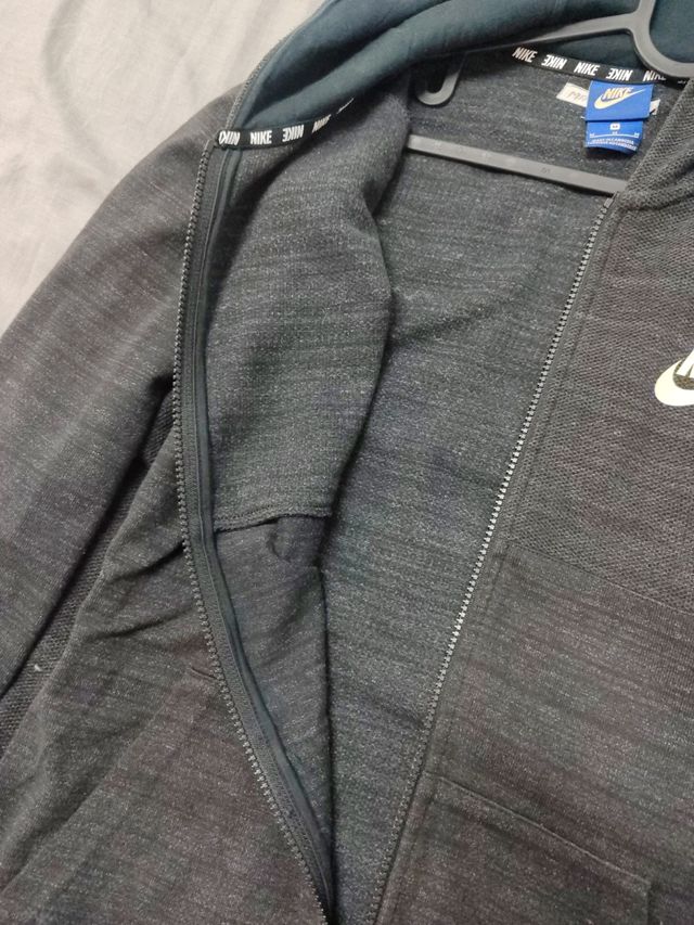 Chaqueta Nike negra talla 20