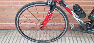 Bicicleta carretera carbono BH Stratos 