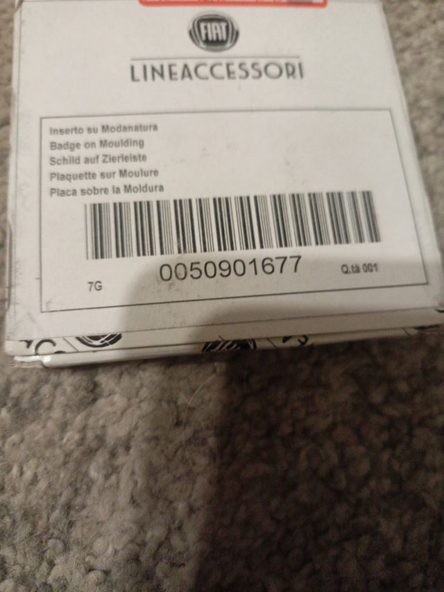 Fiat 500: embellecedores molduras