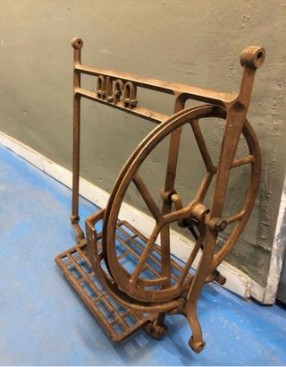 Pie Alfa Máquina Coser Antigua