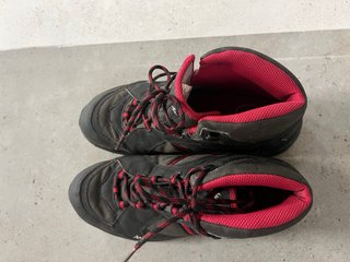Botas montaña Quechua - 40