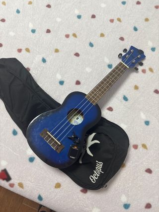 Ukelele Azul Oscuro + Afinador + Funda