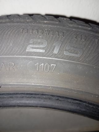 Neumático Good Year 215/50 R17