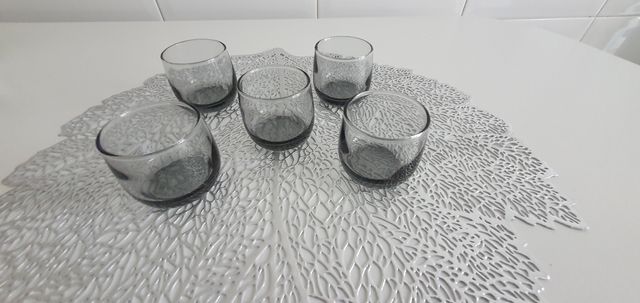 5 PEQUENOS COPINHOS CINZA FUMÊ