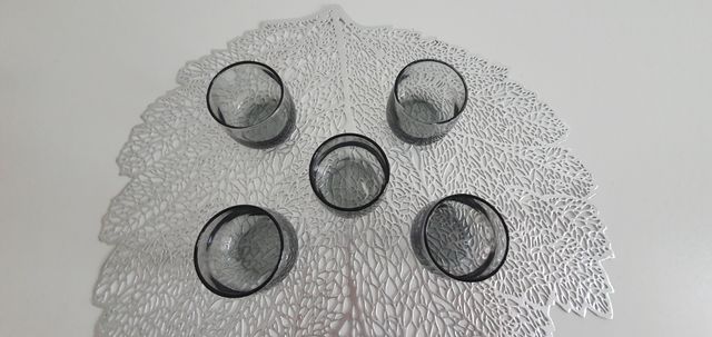 5 PEQUENOS COPINHOS CINZA FUMÊ