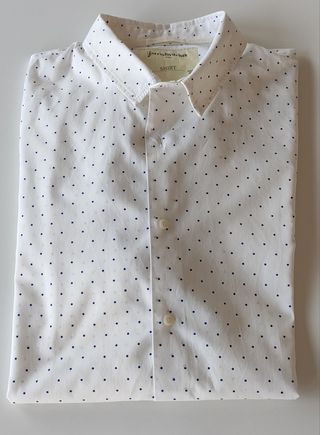 Camisa Stradivarius. Talla L.