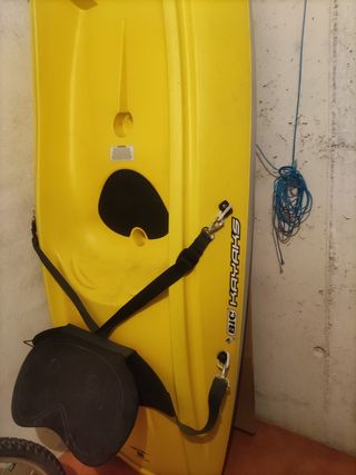 Kayak BIC amarillo