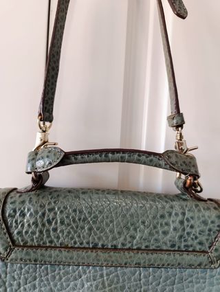 Bolso DKNY de cuero genuino con bandolera 