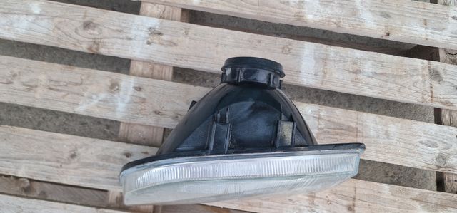 Faro Ford Fiesta Sinistra