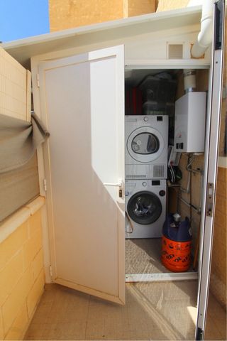 Casa 2 hab. - Bajo con parcela . urb privada .