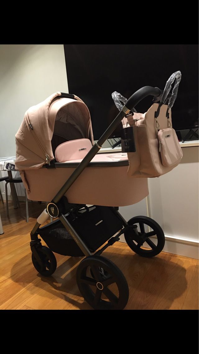 Venicci Tinum UPLINE: Carro y capazo rosa