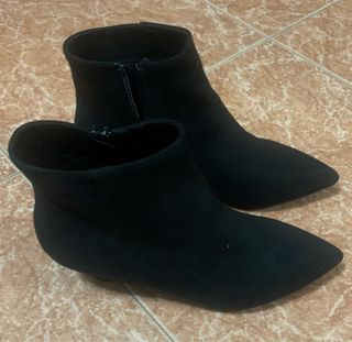 Botines Kylie negros -talla 39