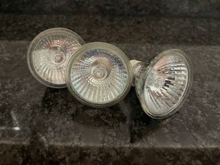 3 Bombillas halógenas GU10