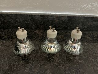 3 Bombillas halógenas GU10