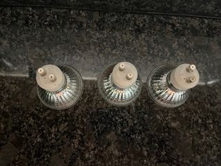 3 Bombillas halógenas GU10