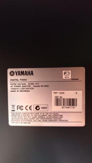 Yamaha Arius YDP-162 Piano Eléctrico