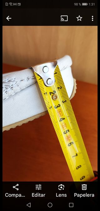 Babuchas blancas bordadas