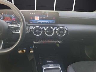 Mercedes-Benz Clase A 180 100 kW (136 CV)