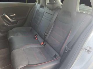 Mercedes-Benz Clase A 180 100 kW (136 CV)