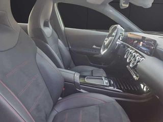 Mercedes-Benz Clase A 180 100 kW (136 CV)