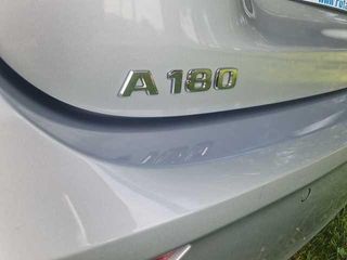 Mercedes-Benz Clase A 180 100 kW (136 CV)