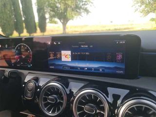 Mercedes-Benz Clase A 180 100 kW (136 CV)