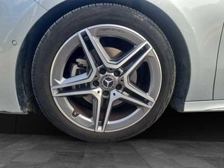 Mercedes-Benz Clase A 180 100 kW (136 CV)