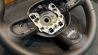 Volante Mini R56 JCW Pele + Aplique JCW Carbono