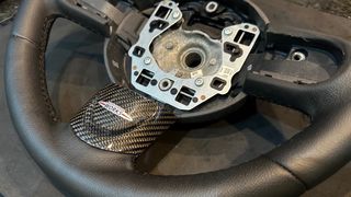 Volante Mini R56 JCW Pele + Aplique JCW Carbono