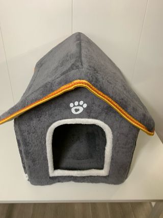 Cama casita gris invierno para mascotas