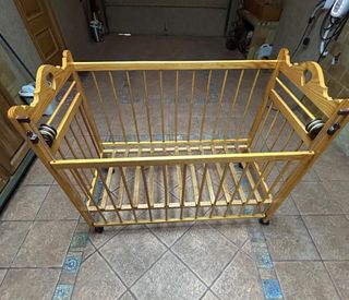 Cuna madera bebé