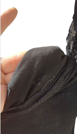 Camiseta negra tirantes encaje
Lencera.