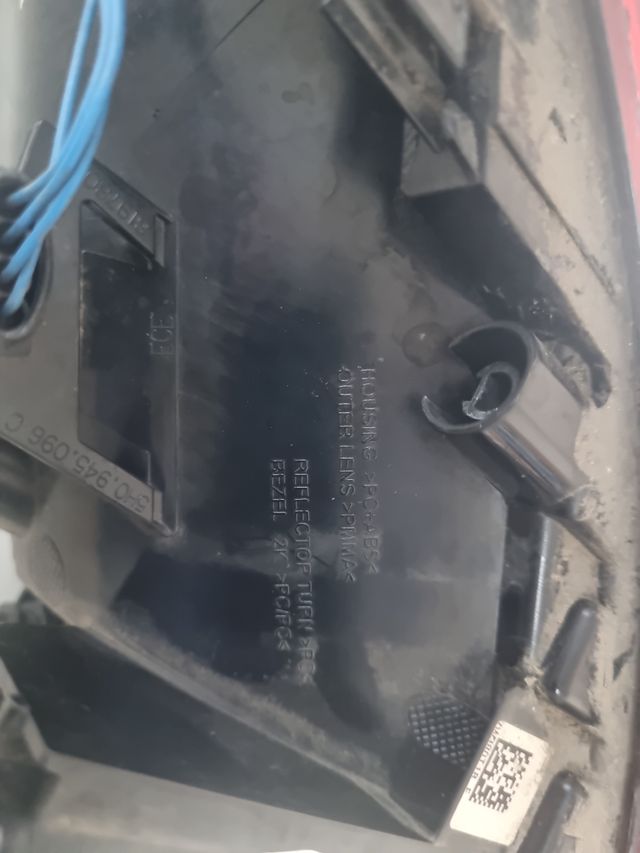 Fanalino post. VW Golf 8