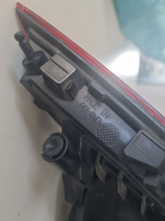 Fanalino post. VW Golf 8