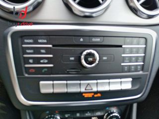 Mercedes-Benz GLA 200 D