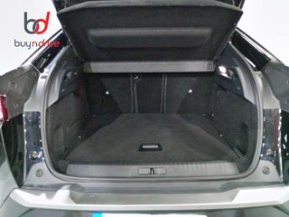 Peugeot e-3008 Allure Eléctrico 157kW