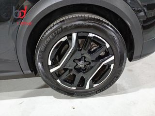 Peugeot e-3008 Allure Eléctrico 157kW
