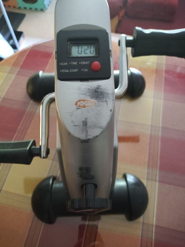 Máquina pedaleo ejercicio
