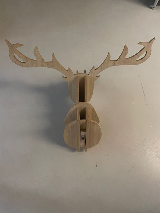 Cabeza ciervo madera MDF 60x50x38cm