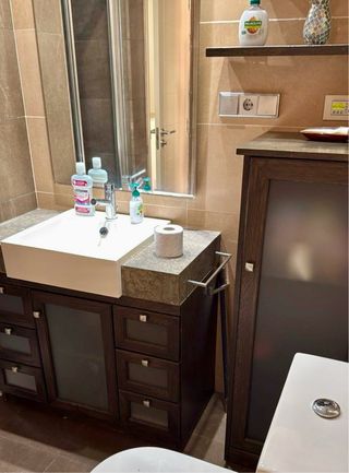 Mueble baño madera marrón