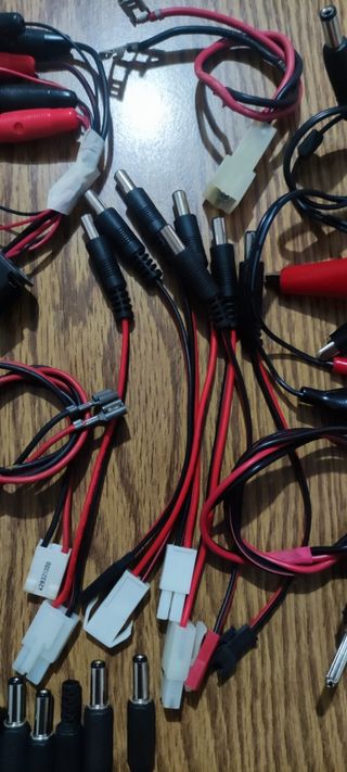 Spine, supporti batterie,cavi vari,prese ,modellis