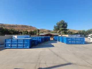 RECOGIDA DE PODA CON CAMION PULPO JARDINEROS, TALA