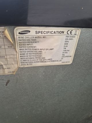 Vinoteca Samsung - 20 botellas