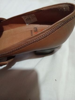 Sandalias Mikaela Cuero Marrón - 39..num
24.5/25sm