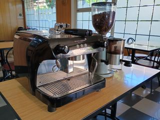 Oferta Cafetera Profesional + Molinillo de Café Pr