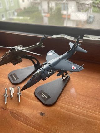 Modellini elicotteri e aerei militari