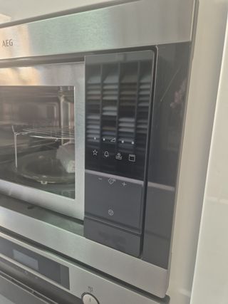Microondas integrable AEG MSB2547D-M 23 litros